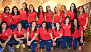 La delegación de Old Resian que hizo historia en el último Nacional de Clubes Femenino
