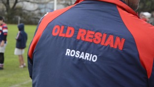 Los ayudantes de juego con agua solo podrán ingresar a la cancha cuando el juego esté detenido