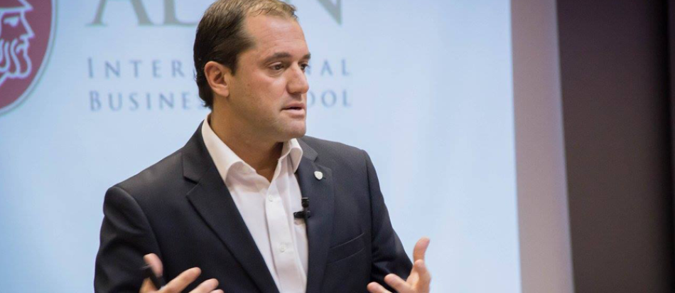 Alfredo Diez dictará dos clínicas: una en el Auditorio del San Bartolomé y la otra en Old Resian