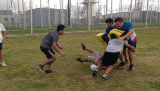 Algunos jugadores del Plantel Superior de Old Resian participan de la actividad