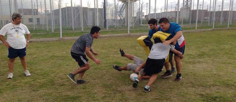 Algunos jugadores del Plantel Superior de Old Resian participan de la actividad