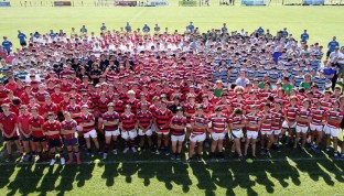 El sábado, antes de comenzar el torneo, las 18 delegaciones posaron para la foto oficial