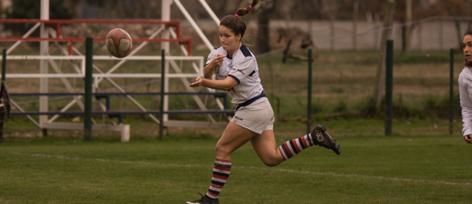 Las jugadoras tricolores se pusieron la pilcha de la URR por primera vez
