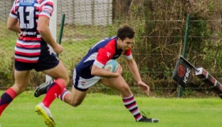 Nicolás Perino, al igual que en 2016, volvió a apoyar ante Santa Fe Rugby